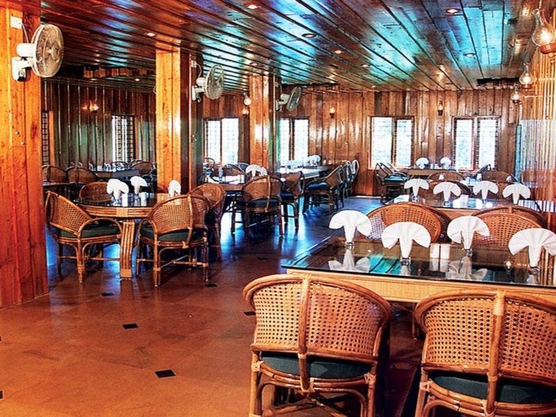Woods N Spice - Thekkady Hotel Kumily ภายนอก รูปภาพ