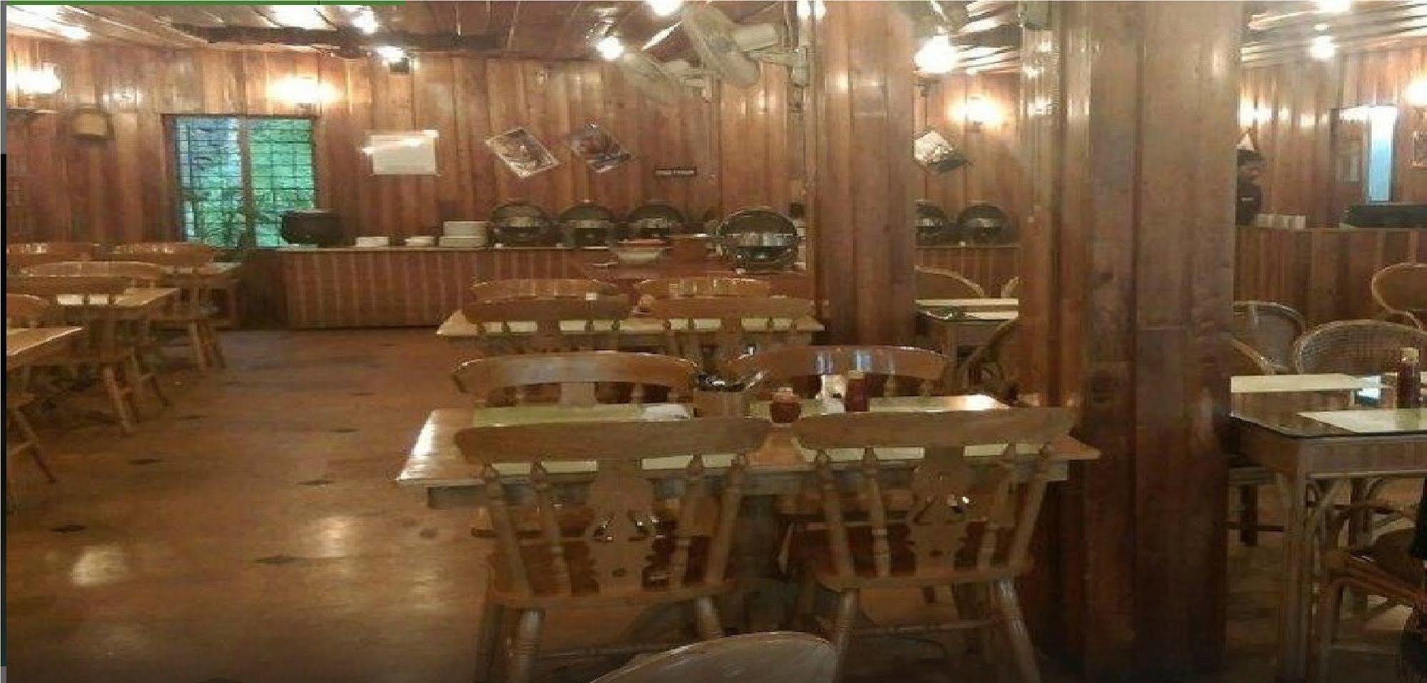 Woods N Spice - Thekkady Hotel Kumily ภายนอก รูปภาพ