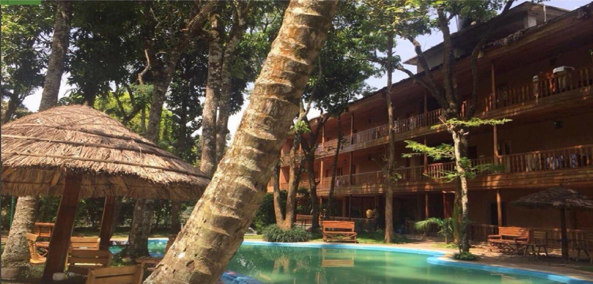 Woods N Spice - Thekkady Hotel Kumily ภายนอก รูปภาพ
